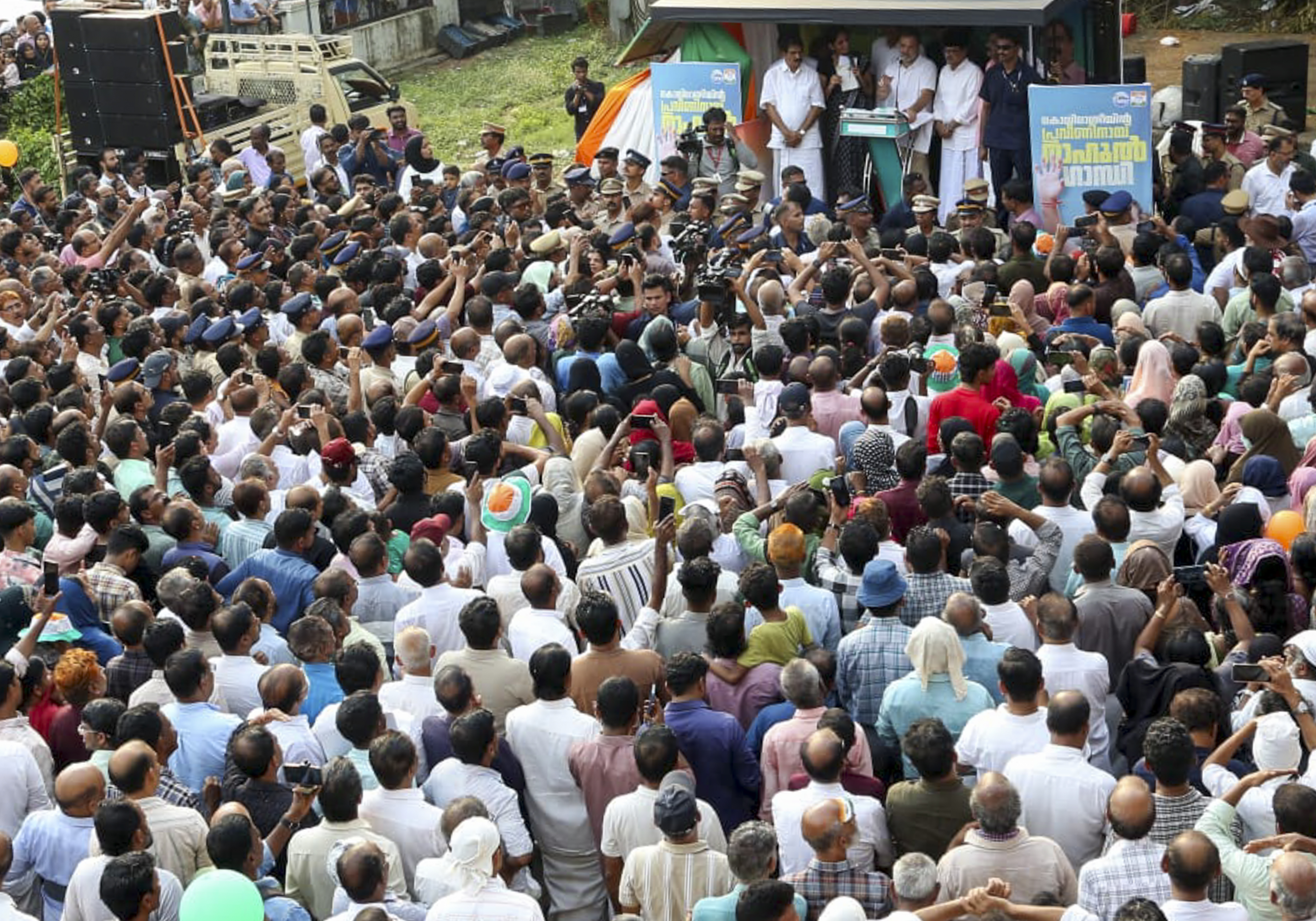 Kerala polls: Rahul Gandhi campaigns in Kozhikode